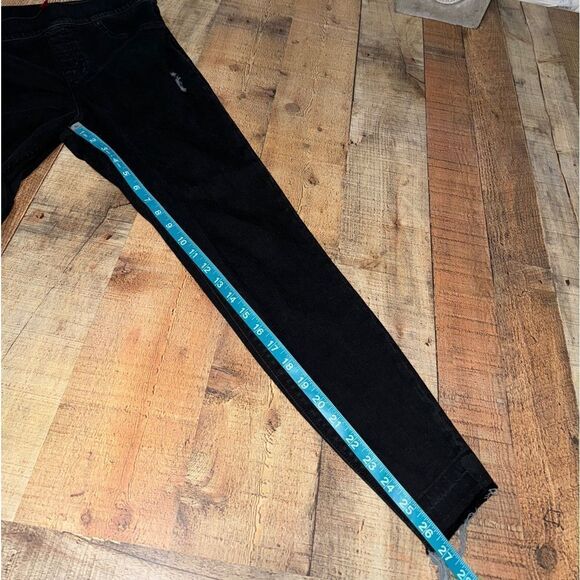 Spanx Vintage Distressed Ankle Skinny Jeans Size Large Black 20213R 
Size L - Picture 6 of 11